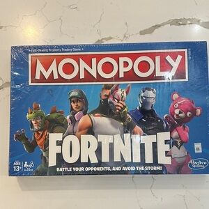 Hasbro Monopoly Fortnite Edition - Blue and Red